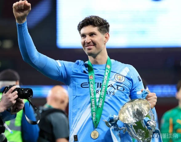 talkSPORT：斯通斯預(yù)計(jì)不會(huì)獲得續(xù)約合同，埃弗頓對(duì)他有意