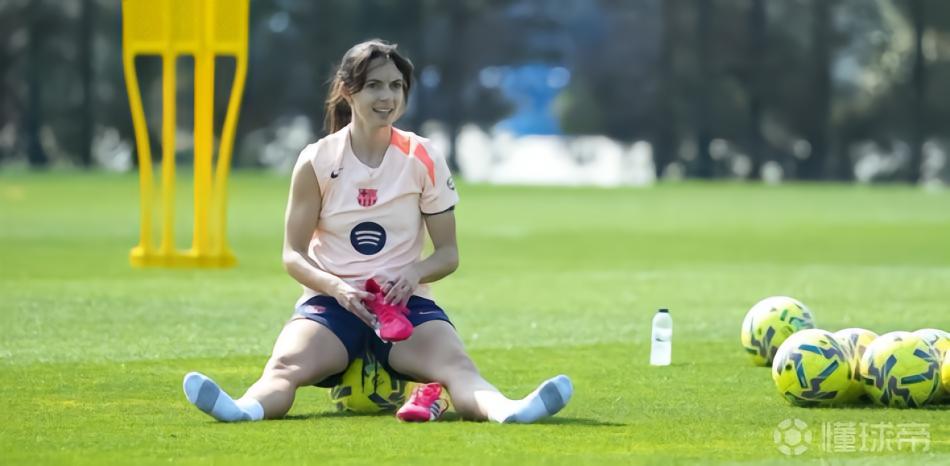 世體：邦馬蒂今日參與巴薩女足合練，她已進入康復沖刺階段